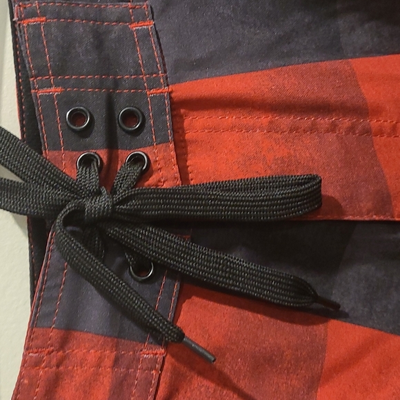 NWT Navy and red checkered Crew longboat swim shorts - Picture 4 of 5